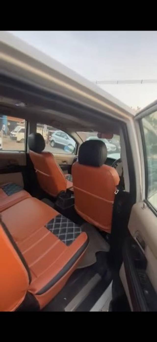 https://images10.gaadi.com/usedgaadi-sellcar/UsedCar/g5127302a/5fd18235-63fa-4a06-9482-db0a6c44c377.png?imwidth=6401