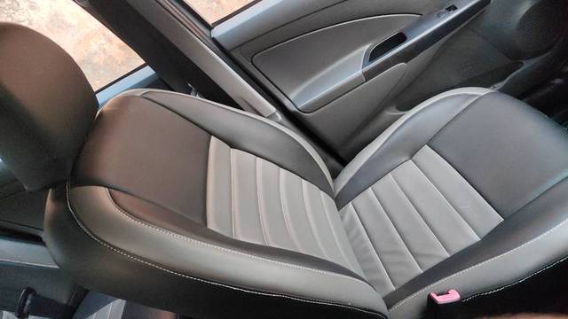 https://images10.gaadi.com/usedgaadi-sellcar/UsedCar/g512e83ba/e71fcbc6-6d75-4aba-9047-c94d602299e6.jpeg?imwidth=6402