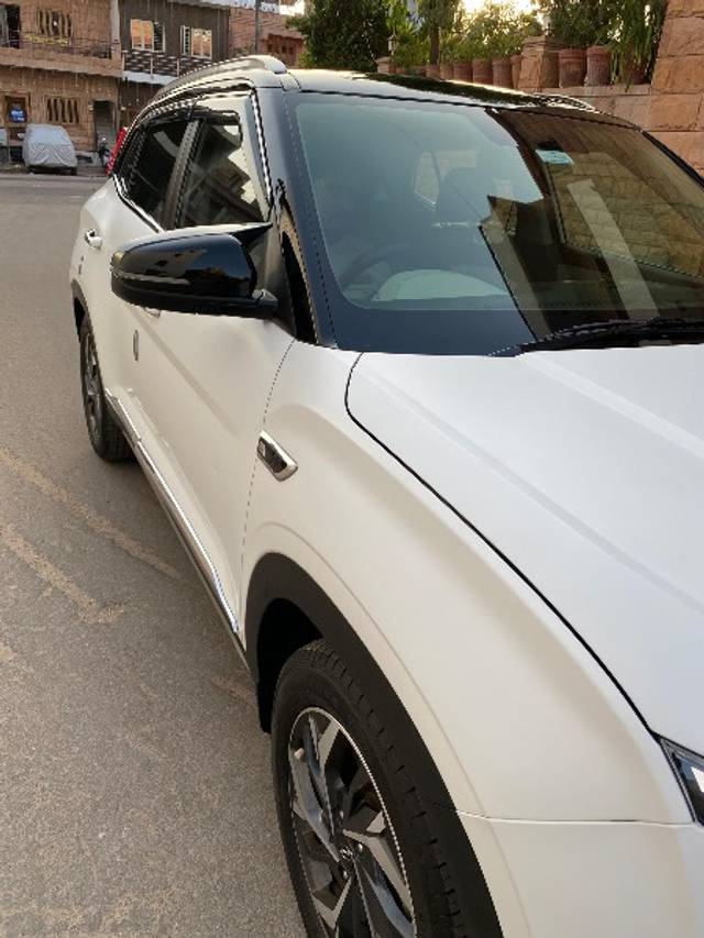 https://images10.gaadi.com/usedgaadi-sellcar/UsedCar/g514efefa/a55c3dc8-73d4-4c1e-a923-926ee123cdc7.jpeg?imwidth=6401