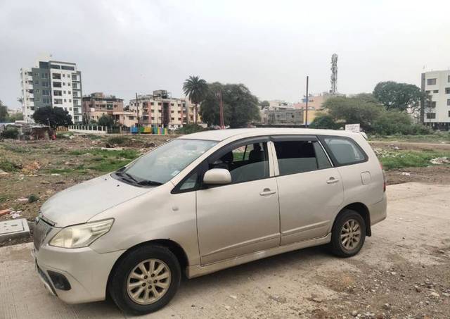 https://images10.gaadi.com/usedgaadi-sellcar/UsedCar/g5159a64a/7c119e83-64f2-4cc2-b643-349c7ca56c28.jpg?imwidth=6400