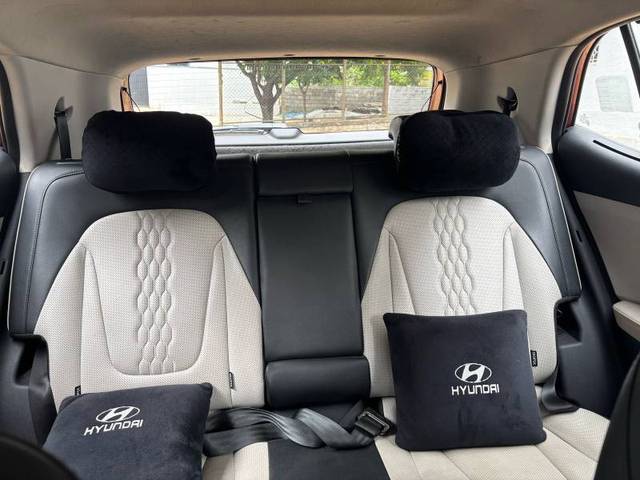https://images10.gaadi.com/usedgaadi-sellcar/UsedCar/g51947c8a/05526232-8967-4401-a851-2d0ba51dce30.jpeg?imwidth=6402