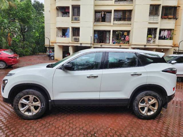 https://images10.gaadi.com/usedgaadi-sellcar/UsedCar/g51ca12fa/82c31fd1-3b09-424a-9575-22ed147c8211.jpg?imwidth=6401