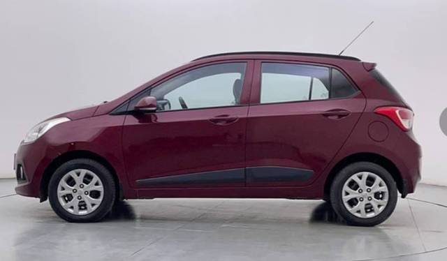 https://images10.gaadi.com/usedgaadi-sellcar/UsedCar/g51dcefaa/ad905bf4-dae0-45a1-a777-32eb9e13e003.jpg?imwidth=6402