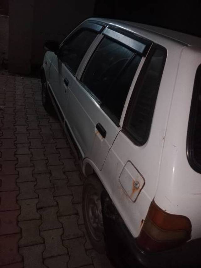 https://images10.gaadi.com/usedgaadi-sellcar/UsedCar/g51e8956a/7cdfb0e2-cc46-49b0-a3ed-a06e88695944.jpg?imwidth=6402