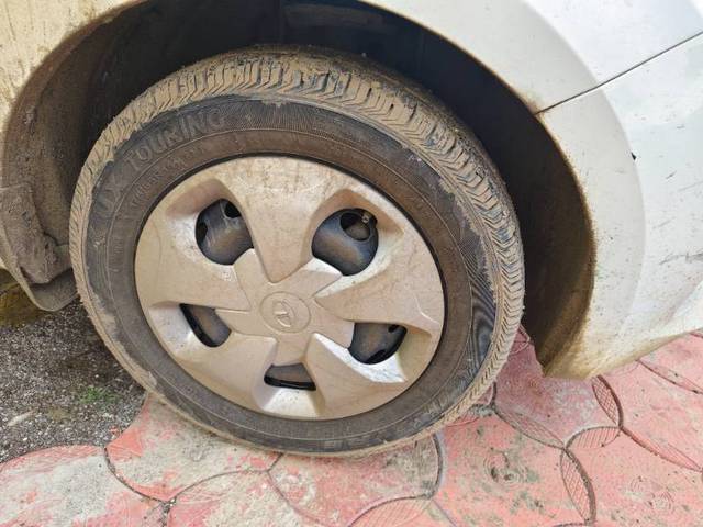 https://images10.gaadi.com/usedgaadi-sellcar/UsedCar/g51eb448a/48aef62f-7bcd-4481-ba12-36d1a5b2cea0.jpg?imwidth=6400