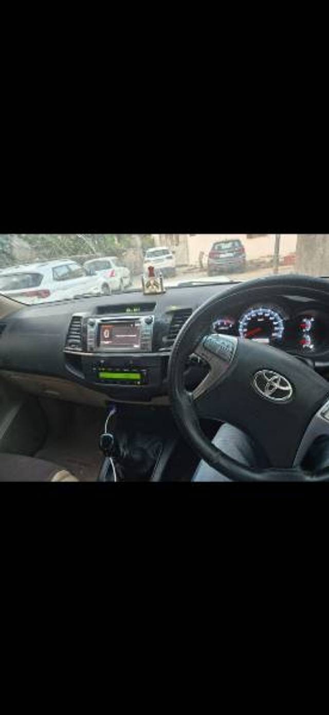 https://images10.gaadi.com/usedgaadi-sellcar/UsedCar/g51fab55a/01dbfa6b-7f5a-44f3-8ff0-973a6573f381.jpg?imwidth=6402