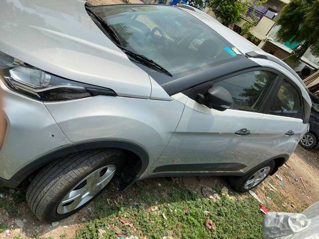 https://images10.gaadi.com/usedgaadi-sellcar/UsedCar/g5244033a/47a66ce8-1d9d-44bf-a080-246e9a69df6c.jpeg?imwidth=6400