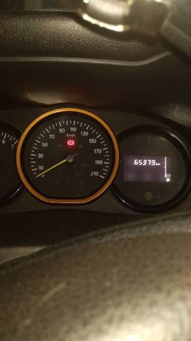 https://images10.gaadi.com/usedgaadi-sellcar/UsedCar/g525f038a/ef860d3a-44f1-424a-b269-2ae5a96e30f5.jpg?imwidth=6401