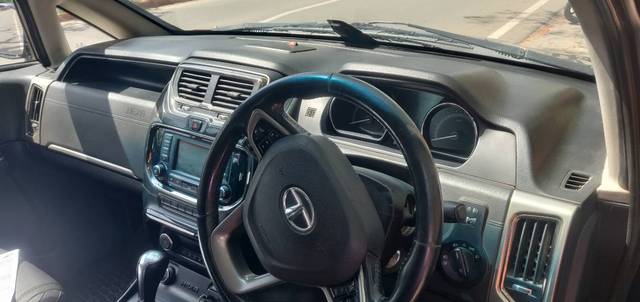 https://images10.gaadi.com/usedgaadi-sellcar/UsedCar/g528bdcca/b192e7c5-ff47-4dee-a95f-8e2f7d80ff5e.jpg?imwidth=6401