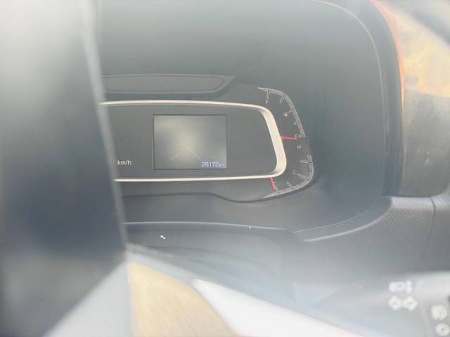 https://images10.gaadi.com/usedgaadi-sellcar/UsedCar/g528dd16a/53b4cce7-675d-4c9b-8622-ec9d7c1ea123.jpg?imwidth=6402