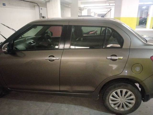 https://images10.gaadi.com/usedgaadi-sellcar/UsedCar/g5293f7ca/03727125-cc7d-4eff-81cf-481459a49f95.jpg?imwidth=6400