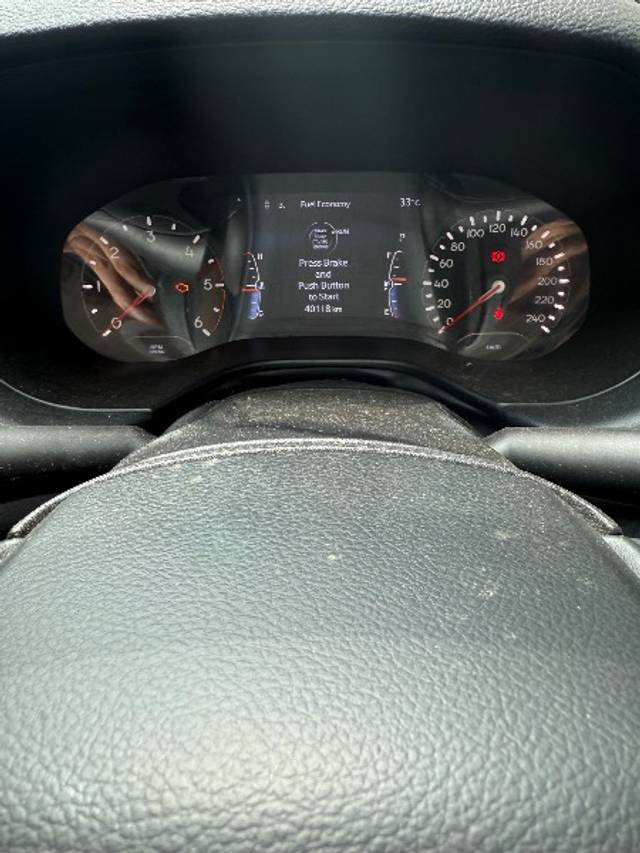 https://images10.gaadi.com/usedgaadi-sellcar/UsedCar/g533072da/c892ee57-ab6a-4cac-9b63-8090c7934c3c.jpeg?imwidth=6402