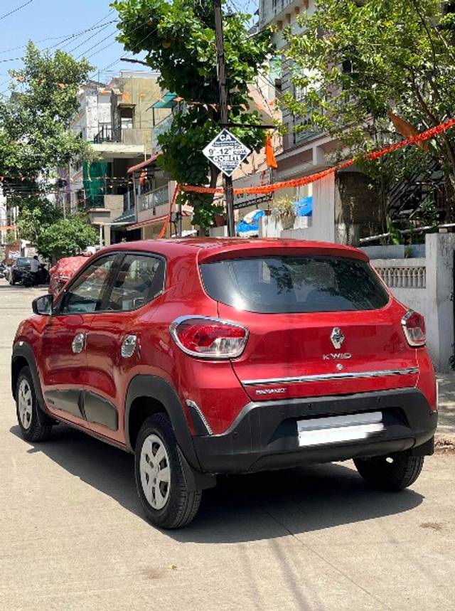 https://images10.gaadi.com/usedgaadi-sellcar/UsedCar/g53312aca/c3c951bf-05c3-4cda-8f23-69094758a45f.jpeg?imwidth=6402