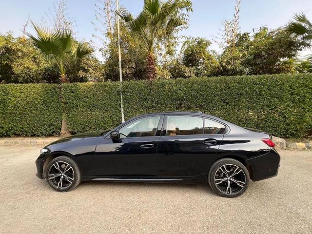 https://images10.gaadi.com/usedgaadi-sellcar/UsedCar/g53738e7a/9138ab0f-065d-4f15-923e-9c593eb89f80.jpeg?imwidth=6402