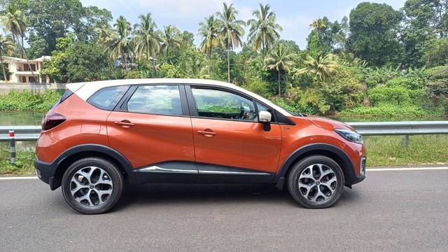 https://images10.gaadi.com/usedgaadi-sellcar/UsedCar/g537bab6a/28cf65da-4af1-4e88-b9a4-7098802e7570.jpg?imwidth=6401