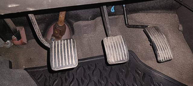 https://images10.gaadi.com/usedgaadi-sellcar/UsedCar/g53815f3a/cb548963-af3a-436f-a8f5-260e49a62337.jpg?imwidth=6402