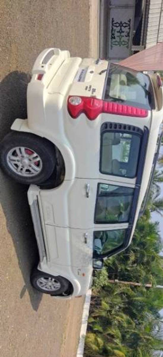 https://images10.gaadi.com/usedgaadi-sellcar/UsedCar/g5396a03a/01930d30-5d49-45d8-9fcb-0b55a65f51b4.jpg?imwidth=6400