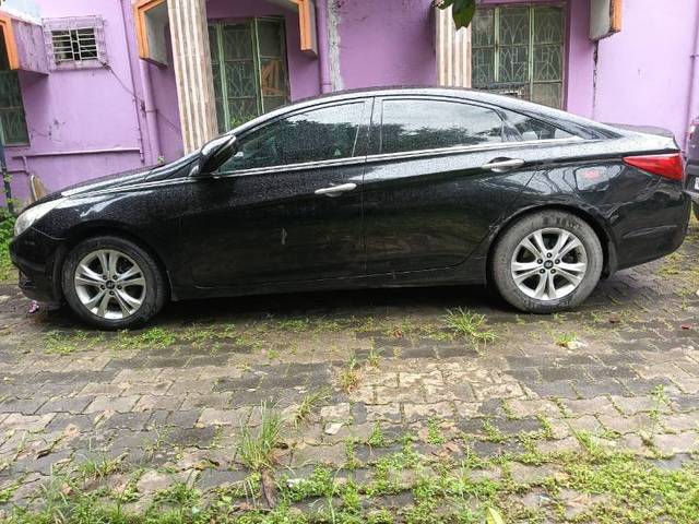https://images10.gaadi.com/usedgaadi-sellcar/UsedCar/g53aebd1a/59185bd7-4597-4b7b-998e-54d87f43c2bb.jpg?imwidth=6401
