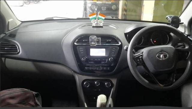 https://images10.gaadi.com/usedgaadi-sellcar/UsedCar/g53c229fa/750522b9-b893-4c06-8fd9-dd7f843d541a.jpg?imwidth=6402