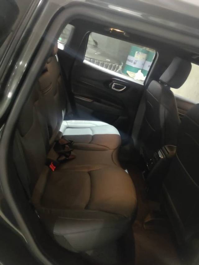 https://images10.gaadi.com/usedgaadi-sellcar/UsedCar/g53c9be0a/3b53e5f3-478a-458e-9277-5ada282e54d7.jpeg?imwidth=6402