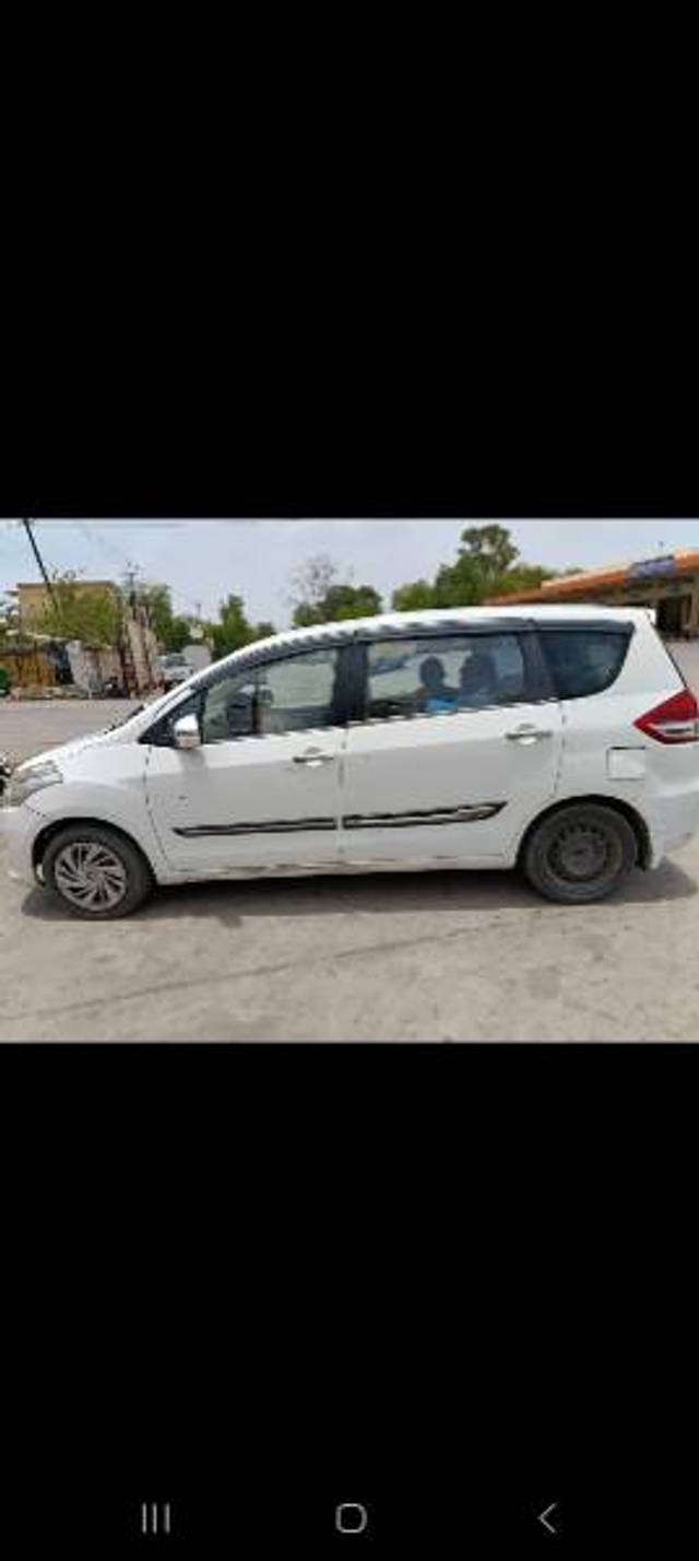 https://images10.gaadi.com/usedgaadi-sellcar/UsedCar/g53f678fa/a1a4abf8-866e-4a51-8050-c6eef4859ca7.jpg?imwidth=6402