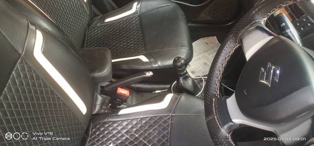 https://images10.gaadi.com/usedgaadi-sellcar/UsedCar/g5410ef2a/e39b2cb0-64e4-405b-bd55-25625169b015.jpg?imwidth=6402