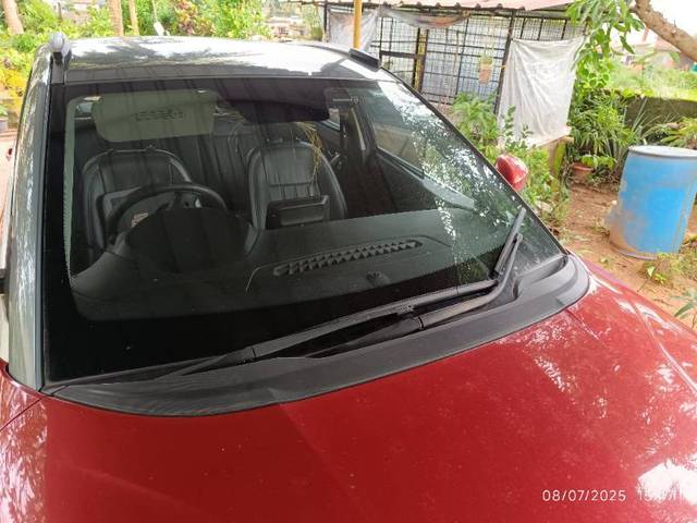 https://images10.gaadi.com/usedgaadi-sellcar/UsedCar/g5418695a/287cb41a-20bb-4340-afac-2e7a86860553.jpg?imwidth=6401