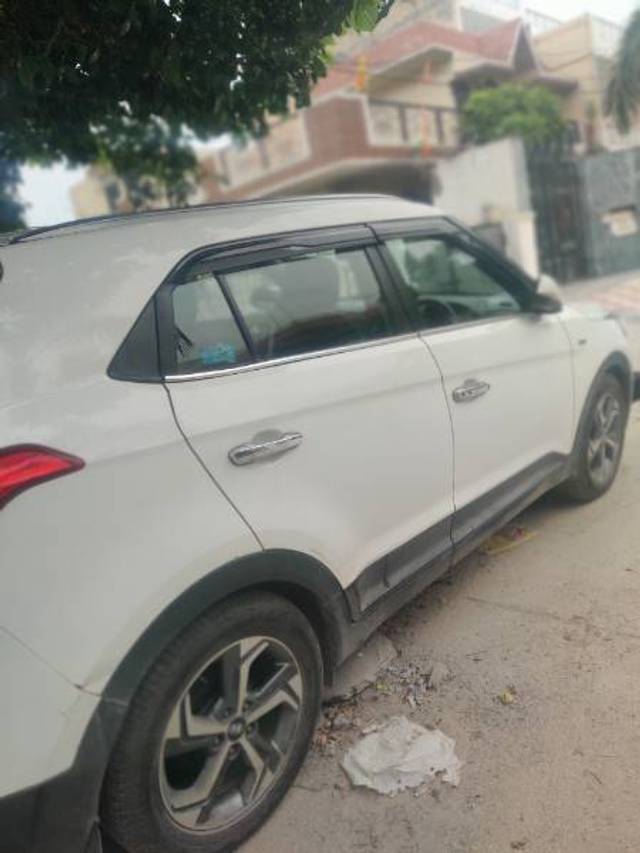 https://images10.gaadi.com/usedgaadi-sellcar/UsedCar/g541ac19a/ed932332-798f-4cdb-b0f3-6567d1177190.jpg?imwidth=6400