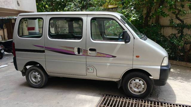 https://images10.gaadi.com/usedgaadi-sellcar/UsedCar/g542a3eca/198df018-0876-4395-b5cc-98f46ffa3eca.jpg?imwidth=6401