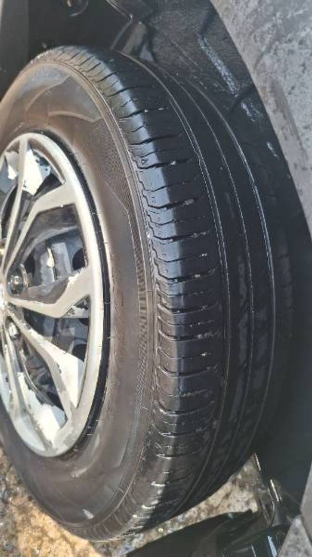 https://images10.gaadi.com/usedgaadi-sellcar/UsedCar/g5483feaa/1b6aa5cc-b04c-41ed-a7d1-52063e05aa5a.jpg?imwidth=6402
