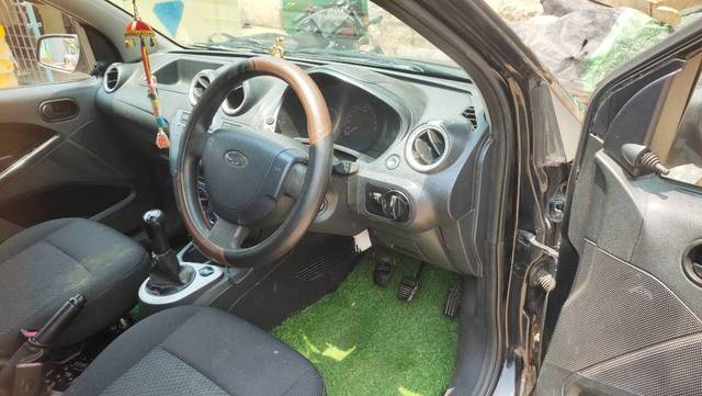 https://images10.gaadi.com/usedgaadi-sellcar/UsedCar/g548e88fa/501431b0-fd81-4f2c-a149-2138a2e34fbb.jpg?imwidth=6402