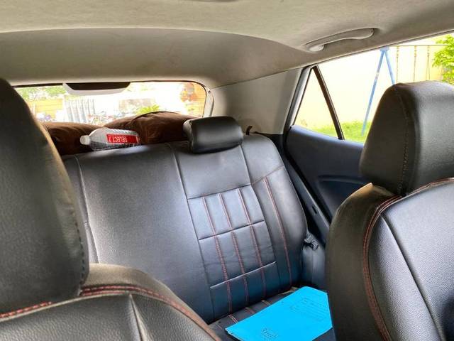 https://images10.gaadi.com/usedgaadi-sellcar/UsedCar/g549b845a/ee5a2ed6-6e1a-48b9-9caf-a49ae886c923.jpg?imwidth=6402