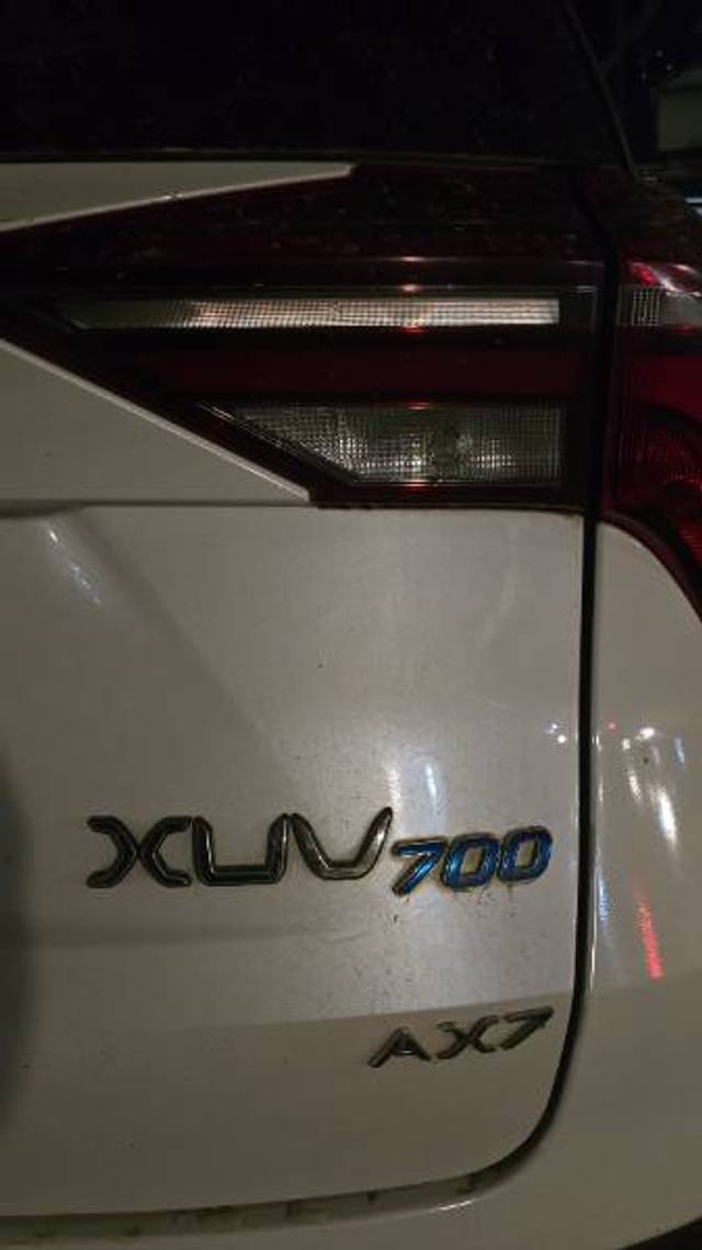 https://images10.gaadi.com/usedgaadi-sellcar/UsedCar/g549cdc6a/ccc14bcd-c034-4958-bc20-46a45249eeb4.jpg?imwidth=6402