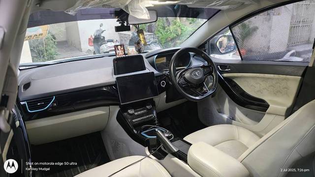 https://images10.gaadi.com/usedgaadi-sellcar/UsedCar/g54a3fcca/5c468714-5b32-4bc0-9213-29c8a23e0c5d.jpg?imwidth=6402