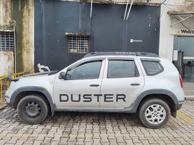 https://images10.gaadi.com/usedgaadi-sellcar/UsedCar/g54f1d1ea/2f3022a2-3489-42d3-8886-1982220ea2cb.jpg?imwidth=6401