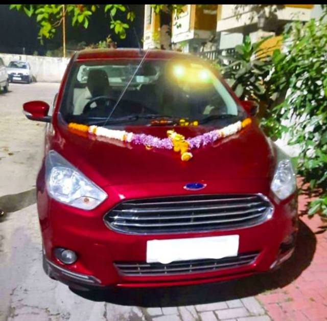 https://images10.gaadi.com/usedgaadi-sellcar/UsedCar/g54f7e1aa/19bdf494-eecc-4687-8692-9b71486f884a.jpg?imwidth=6402