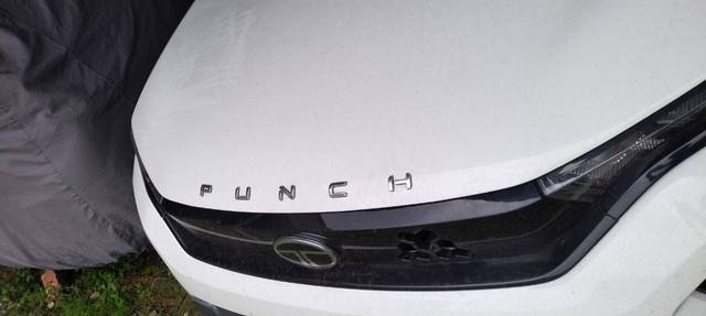 https://images10.gaadi.com/usedgaadi-sellcar/UsedCar/g5517bf4a/a1be81be-b39c-48b5-8890-f5e0ca530d1d.jpg?imwidth=6402