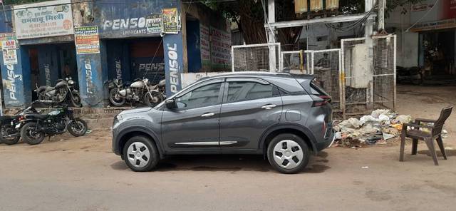 https://images10.gaadi.com/usedgaadi-sellcar/UsedCar/g5525b79a/b24a9c9c-762f-4187-84af-3370861935d2.jpg?imwidth=6401