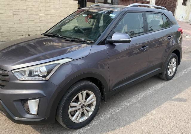 https://images10.gaadi.com/usedgaadi-sellcar/UsedCar/g553c66fa/e8e57245-764f-4097-ad01-b1cb12db919e.jpeg?imwidth=6400