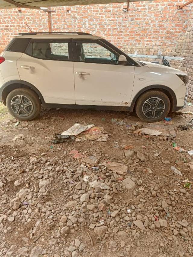 https://images10.gaadi.com/usedgaadi-sellcar/UsedCar/g554e120a/9a08324f-de4a-43c9-9874-aea34bef1e27.jpeg?imwidth=6401