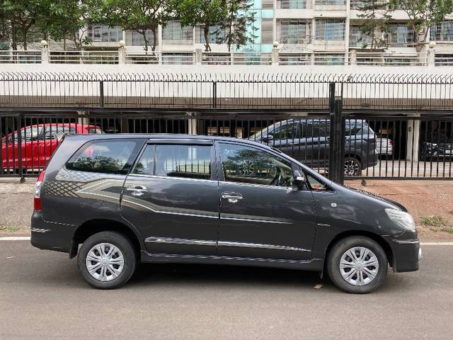 https://images10.gaadi.com/usedgaadi-sellcar/UsedCar/g5579939a/c625abf6-93be-4f32-9535-a7fbf10d24a4.jpeg?imwidth=6401