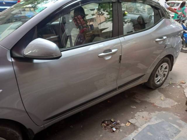 https://images10.gaadi.com/usedgaadi-sellcar/UsedCar/g55a5760a/cf862b2f-6340-4204-a942-e2e00c5af5e2.jpg?imwidth=6402