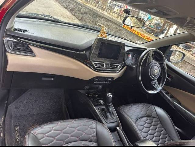 https://images10.gaadi.com/usedgaadi-sellcar/UsedCar/g55da911a/02657370-4955-4ac3-83c3-8b2704686bd5.jpg?imwidth=6401