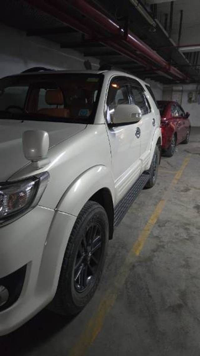 https://images10.gaadi.com/usedgaadi-sellcar/UsedCar/g5639cada/b0ba8483-5d3f-4d76-9bc6-e230479053e2.jpeg?imwidth=6401