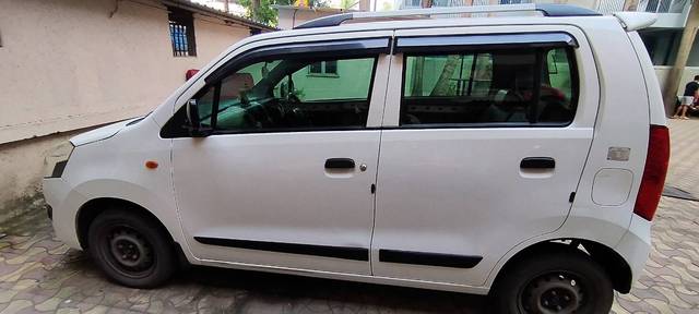 https://images10.gaadi.com/usedgaadi-sellcar/UsedCar/g5640bdda/2fbf9872-06b8-48d8-9115-9eeadd2d4ed2.jpg?imwidth=6400