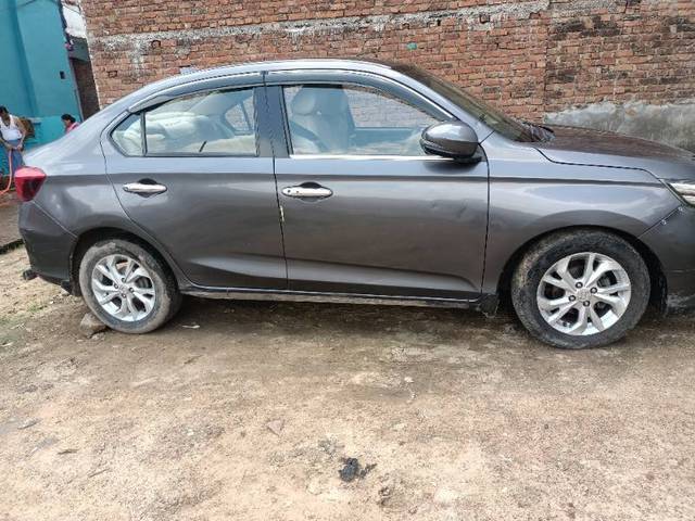 https://images10.gaadi.com/usedgaadi-sellcar/UsedCar/g564c70fa/84755a12-c98a-4ea6-a243-3328c2e90e45.jpg?imwidth=6401