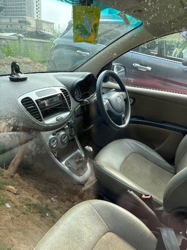 https://images10.gaadi.com/usedgaadi-sellcar/UsedCar/g567a0a3a/24136d7b-7b3e-419a-ac72-9677ec2a631d.jpg?imwidth=6402