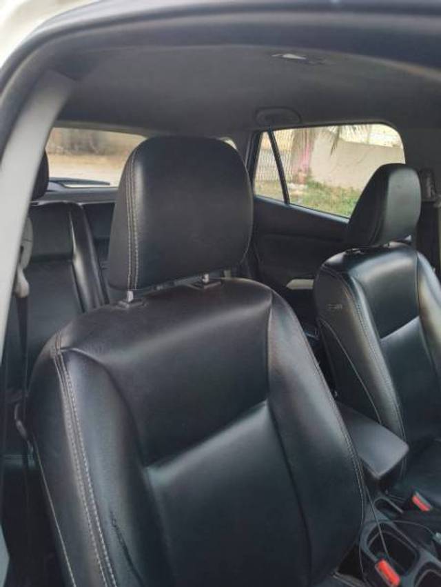 https://images10.gaadi.com/usedgaadi-sellcar/UsedCar/g569e0f2a/ae19ed60-7cd1-4fad-89d8-ece88a11e5d1.jpeg?imwidth=6402
