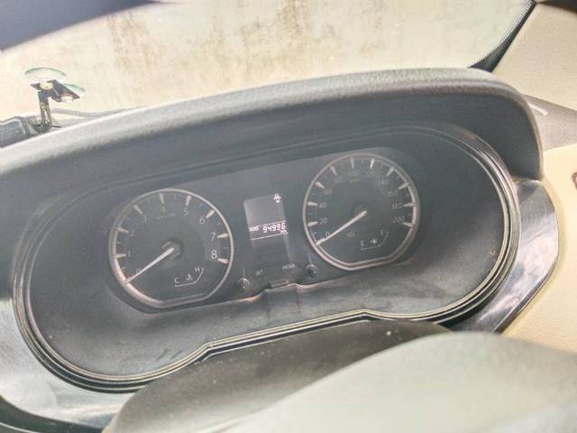 https://images10.gaadi.com/usedgaadi-sellcar/UsedCar/g56a4982a/2c6588a4-e7b9-4cf7-b0fc-527835b368e8.jpg?imwidth=6402
