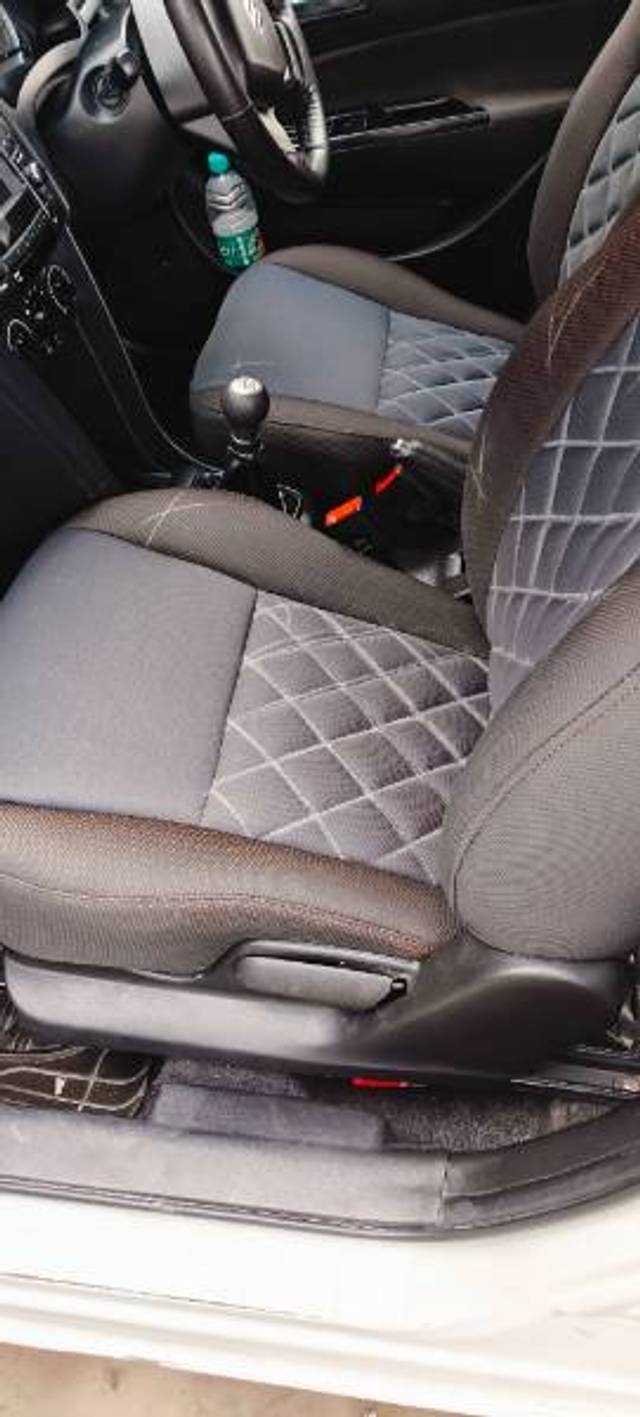 https://images10.gaadi.com/usedgaadi-sellcar/UsedCar/g56d2c41a/eba8c076-cfbc-4eb3-9833-d025c4c7b30d.jpg?imwidth=6402